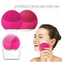  Brosse super-sonique nettoyante 8.000 pulsations pour visage en silicone doux pour tous les types de peau, Rechargeable via câble USB rose